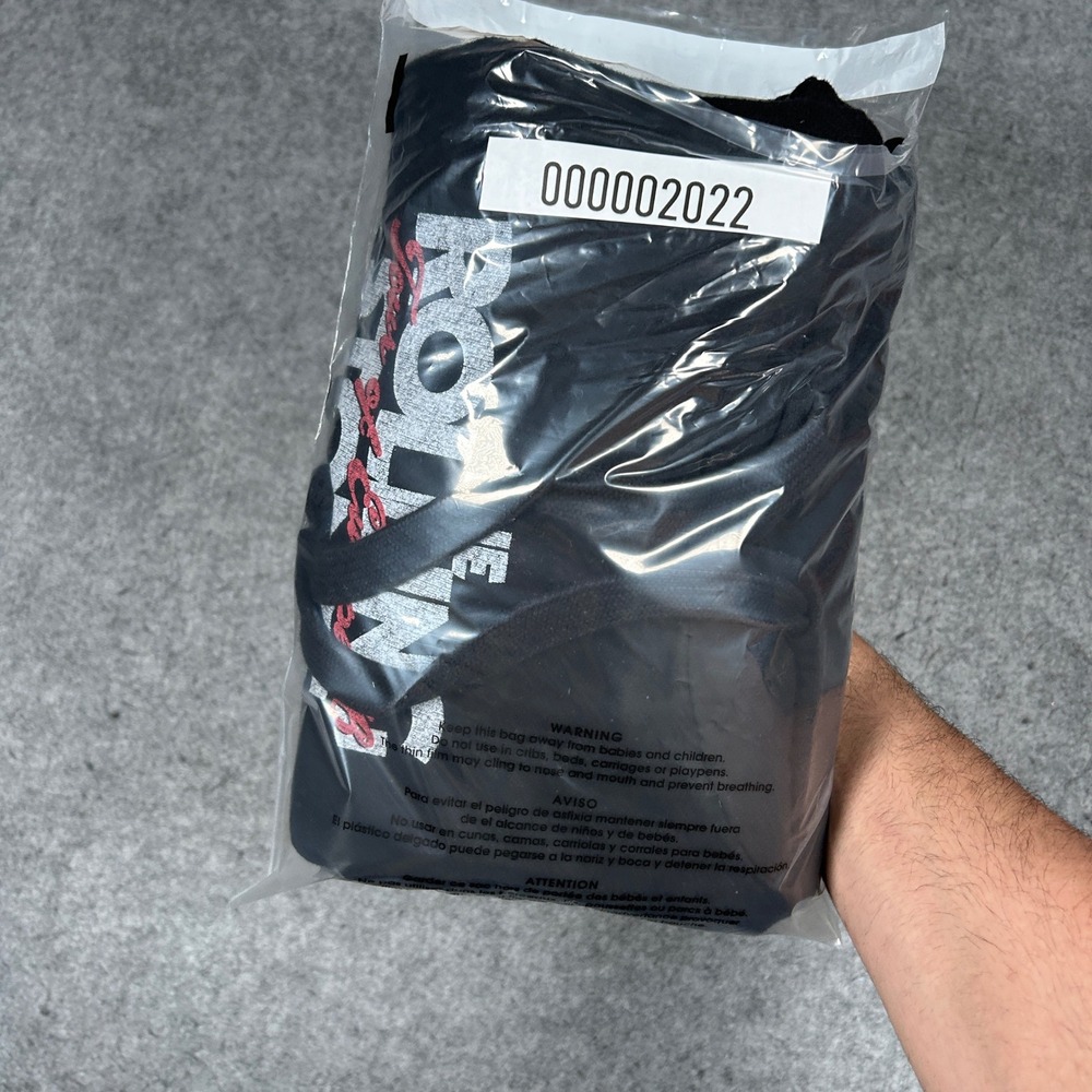 The Rolling Stones Hoodie Mens Large Black Tour of Europe 76 Berlin Rock Band - Picture 14 of 14